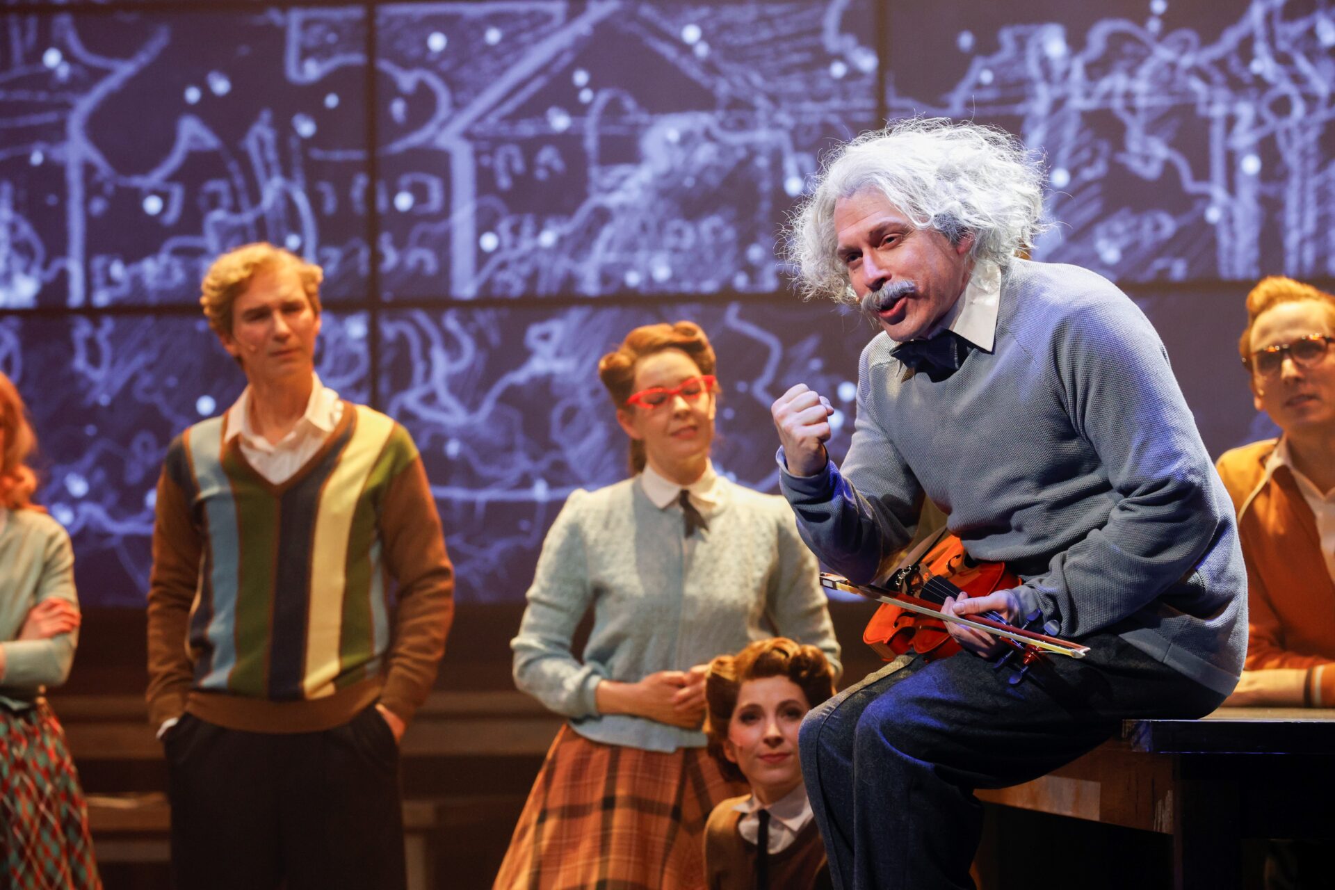 Einstein – A Matter of Time 12 3492 20 einstein a matter of time 480 | MUSICAL TODAY