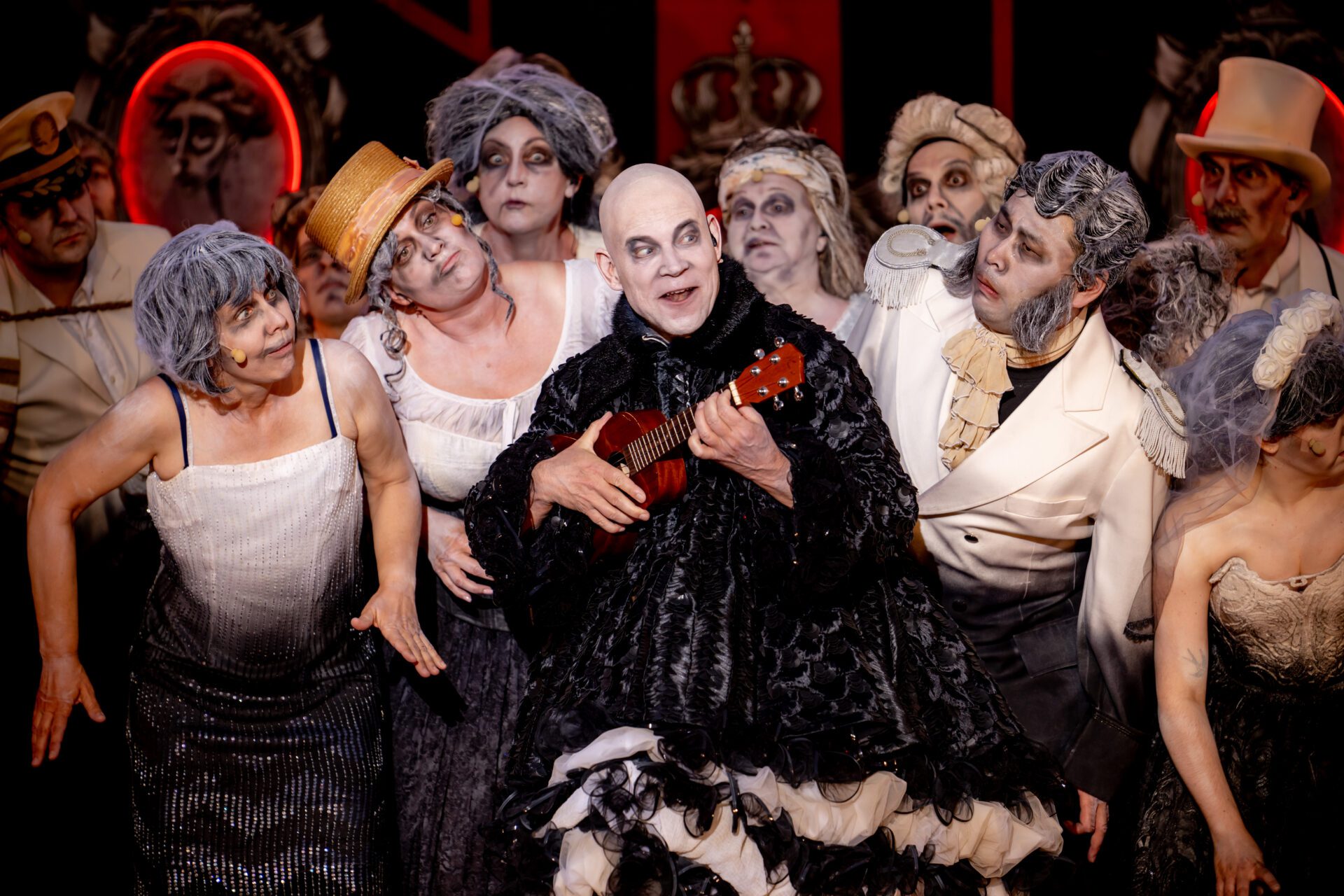 The Addams Family 12 04 TM The Addams Family Mathias Schlung Opernchor Theater Magdeburg HPO 042 c Andreas Lander | MUSICAL TODAY