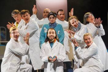 tfn 012 stimmen im kopf timmueller | MUSICAL TODAY