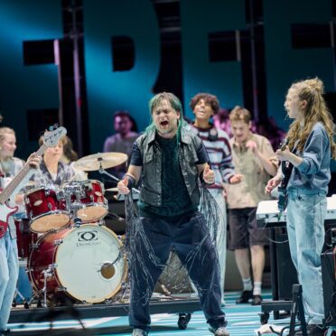 SIG3201 | MUSICAL TODAY