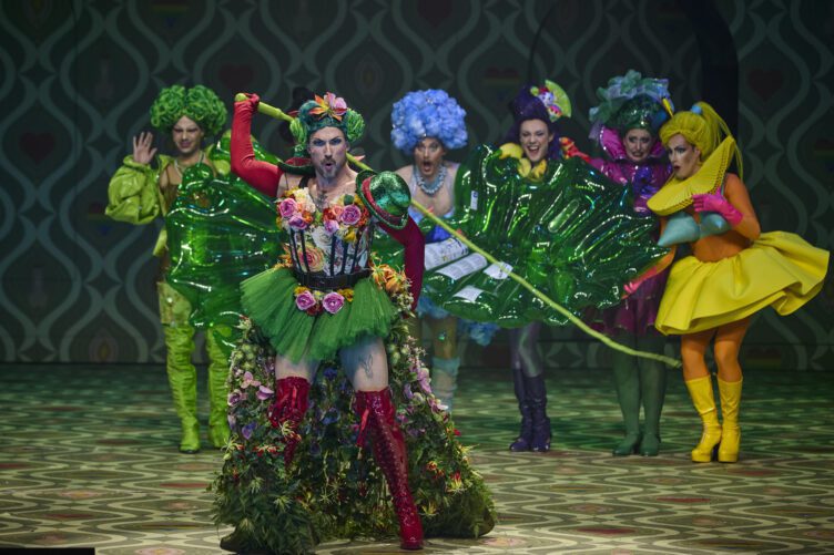 StaatstheaterNuernberg 2024 25 Oper La Cage aux Folles Ludwig Olah 018 | MUSICAL TODAY