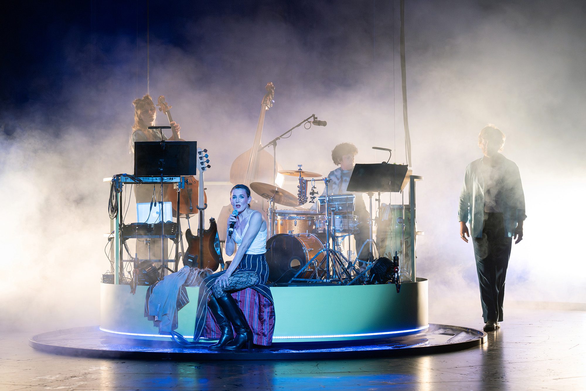 Slippery Slope – Fast ein Musical 9 Media Image3