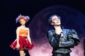 12111 kiss me kate k6746 foto sandra then | MUSICAL TODAY