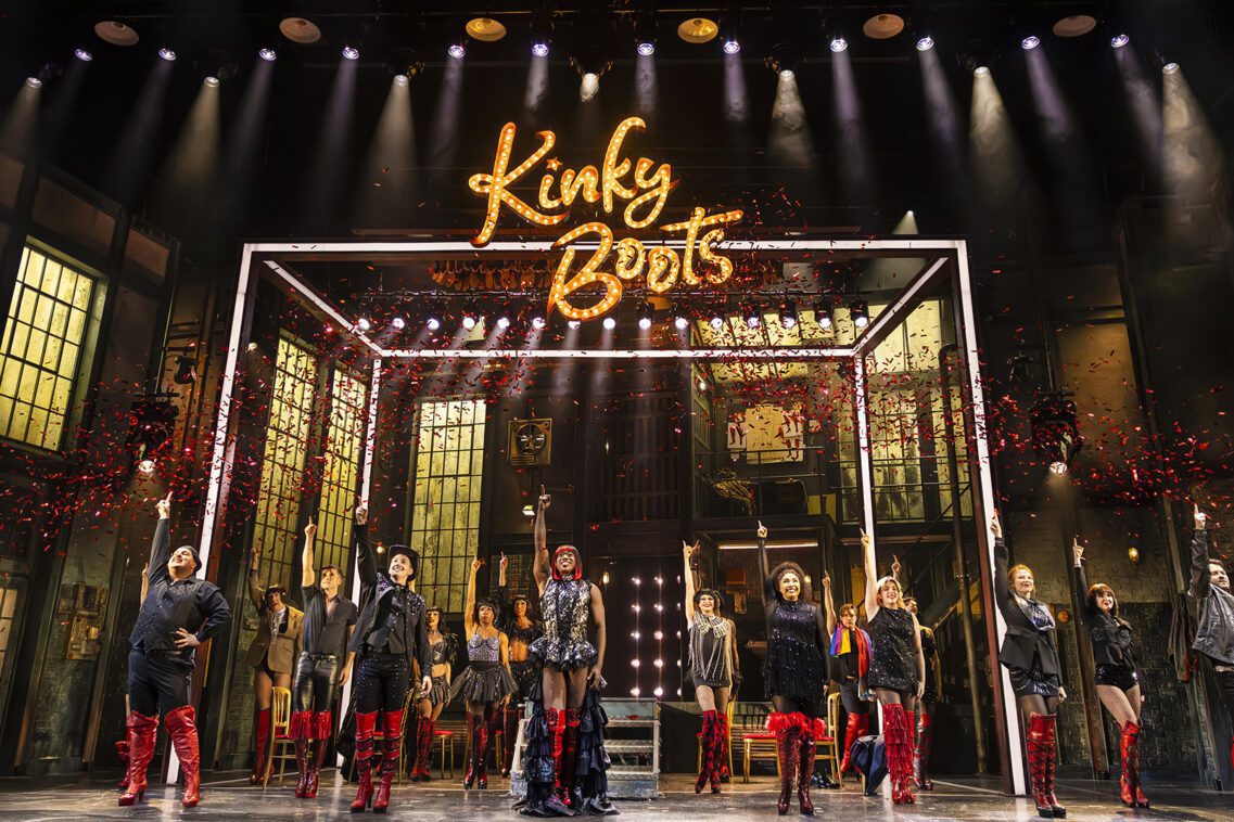 Kinky Boots – The Musical 5 511 Kinky Boots Pamela Raith Photography 1 | MUSICAL TODAY