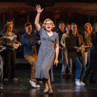 PB Tootsie SG240228204 2 StephanGlagla | MUSICAL TODAY