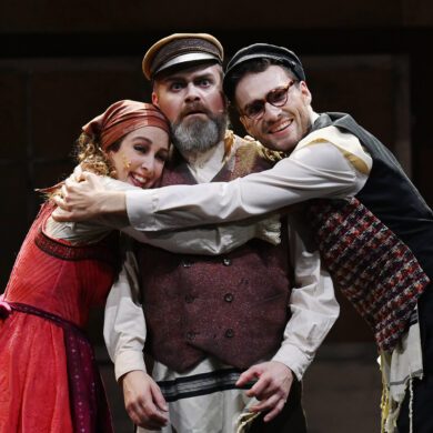 anatevka gp c Kaufhold 1107 | MUSICAL TODAY