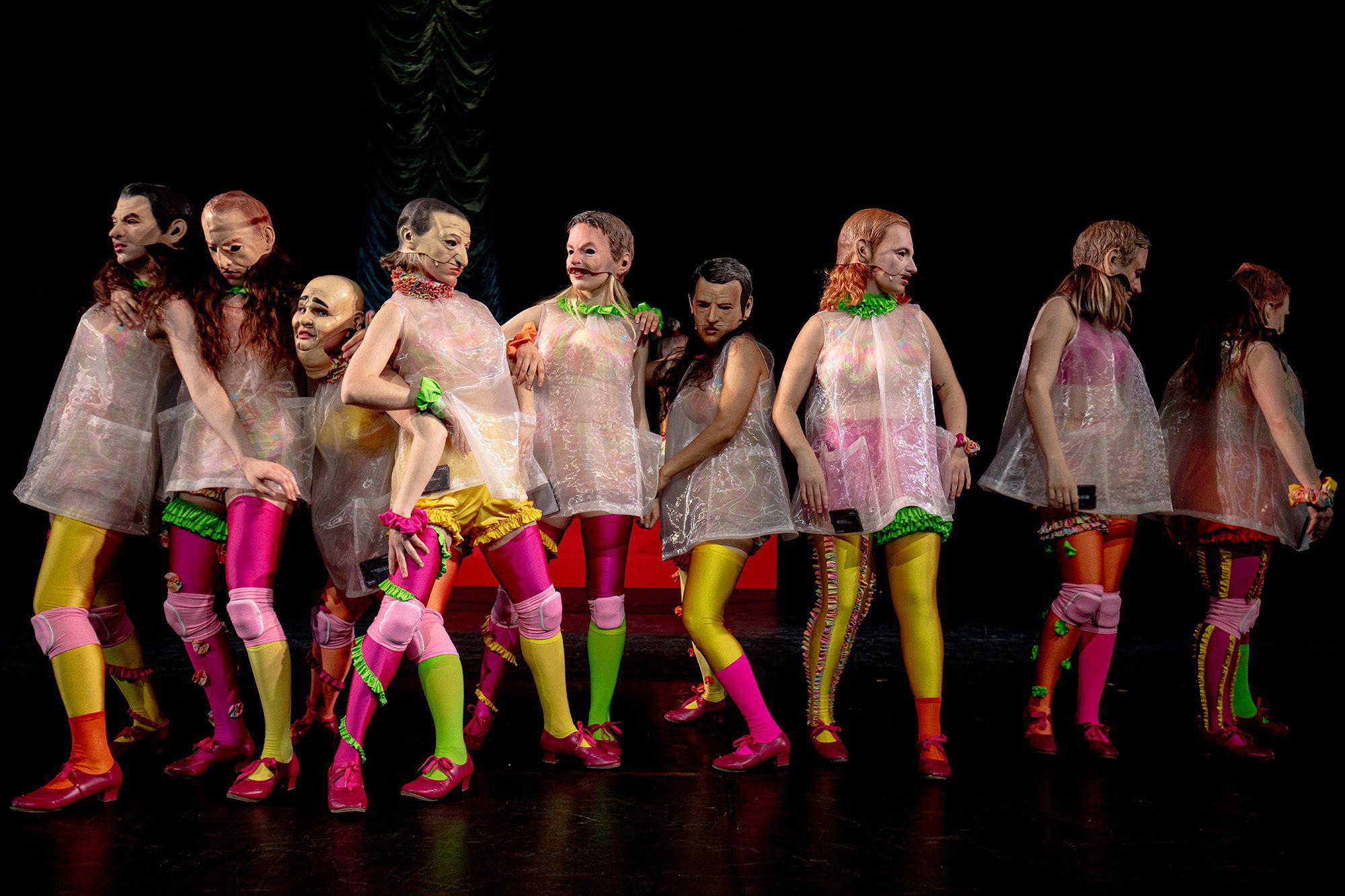 21.53 – zu früh, um schlafen zu gehen, zu spät, um wen anzurufen 7 Media Image1