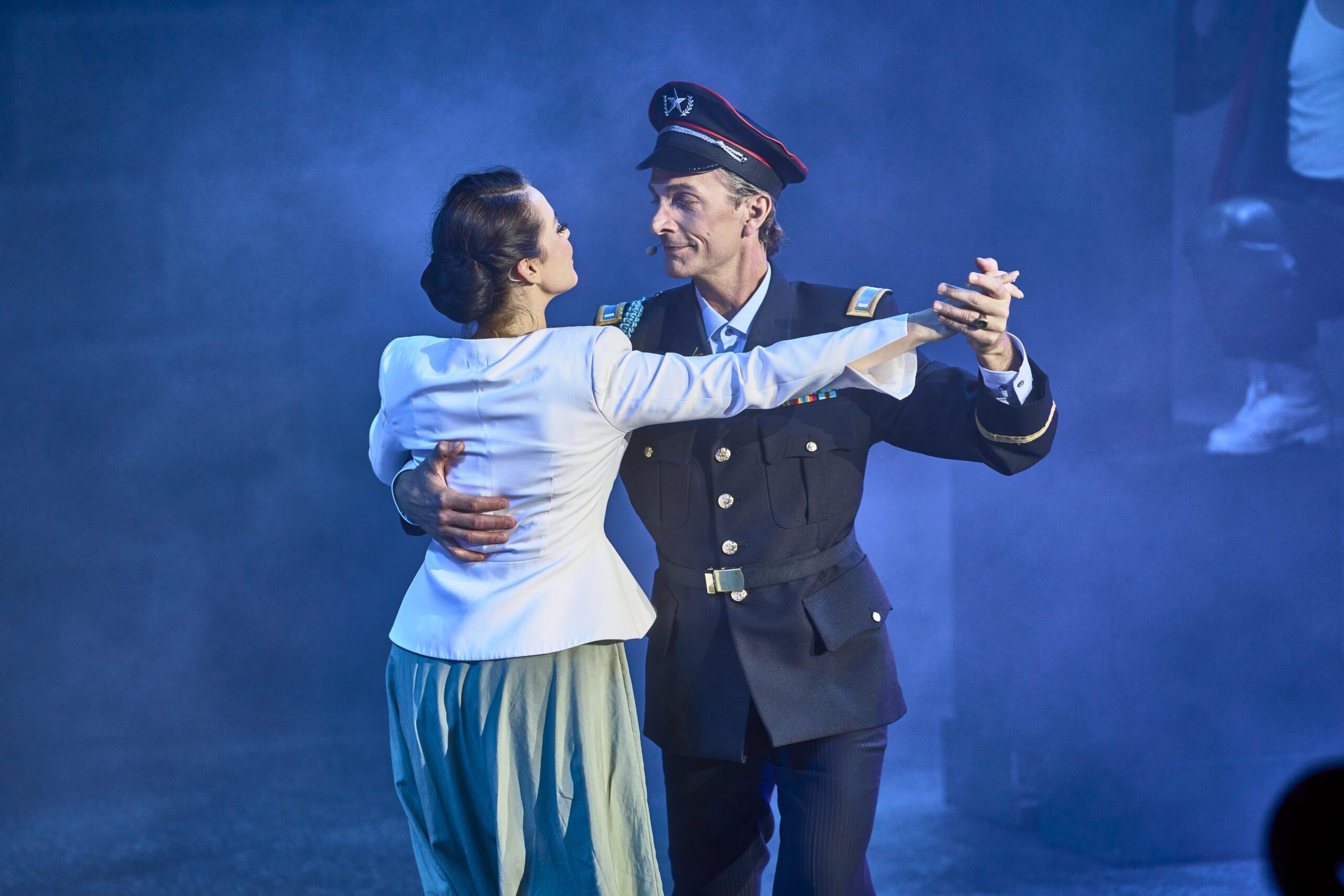 Evita 7 Media Image1