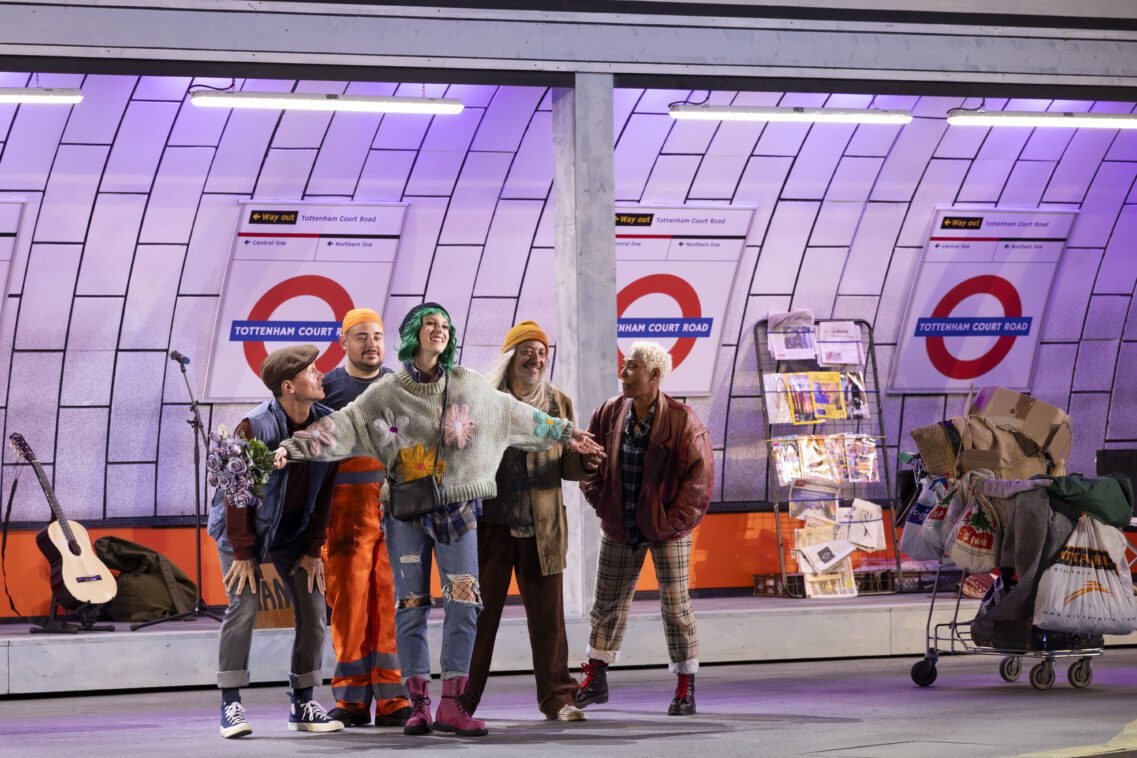 My Fair Lady – Das Musical 5 Anna Rosa Doeller Ensemble 2 by www.kurtpinter.com | MUSICAL TODAY