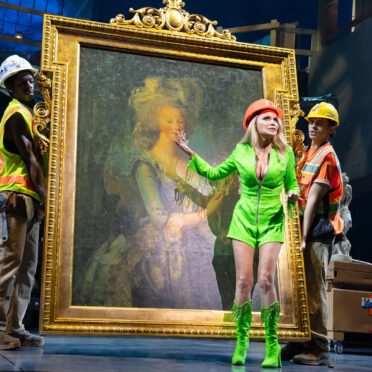 251007 QueenOfV DressR1 623 F | MUSICAL TODAY