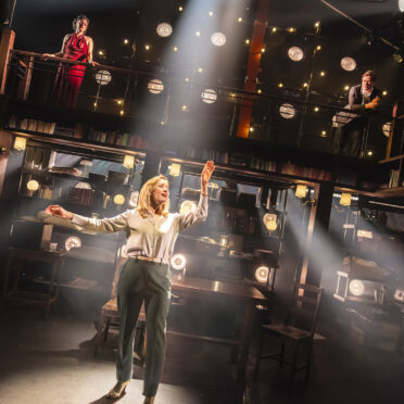 L R Hannah Corneau as Zelda Lauren Ward as Scottie and David Hunter as F. Scott C Pamela Raith | MUSICAL TODAY