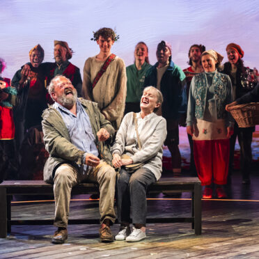 TUPOHF WESTEND Mark Addy Harold Fry Noah Mullins the Balladeer Jenna Russell Maureen Fry TristramKenton17 | MUSICAL TODAY