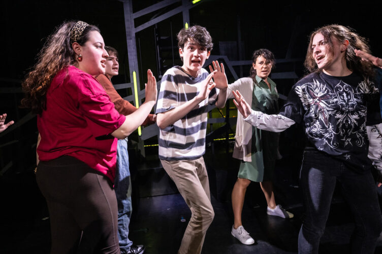 EVAN HANSEN HP 0625 Matthias Jung Kopie | MUSICAL TODAY