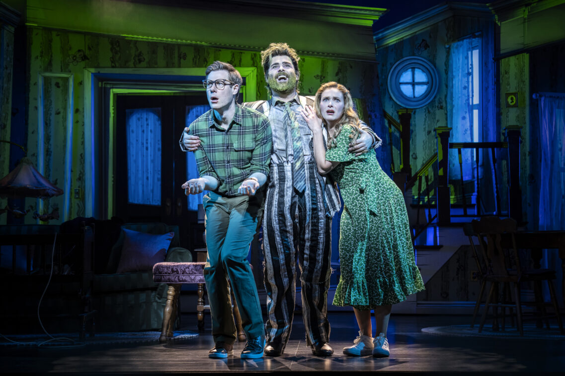 Beetlejuice 5 David Hunter as Adam Maitland David Fynn as Beetlejuice and Chelsea Halfpenny as Barbara Maitland Johan Persson | MUSICAL TODAY