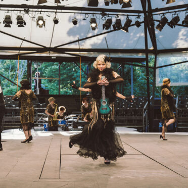 Szene 4 c Sommernachtskomoedie RosenburgJenni Koller | MUSICAL TODAY
