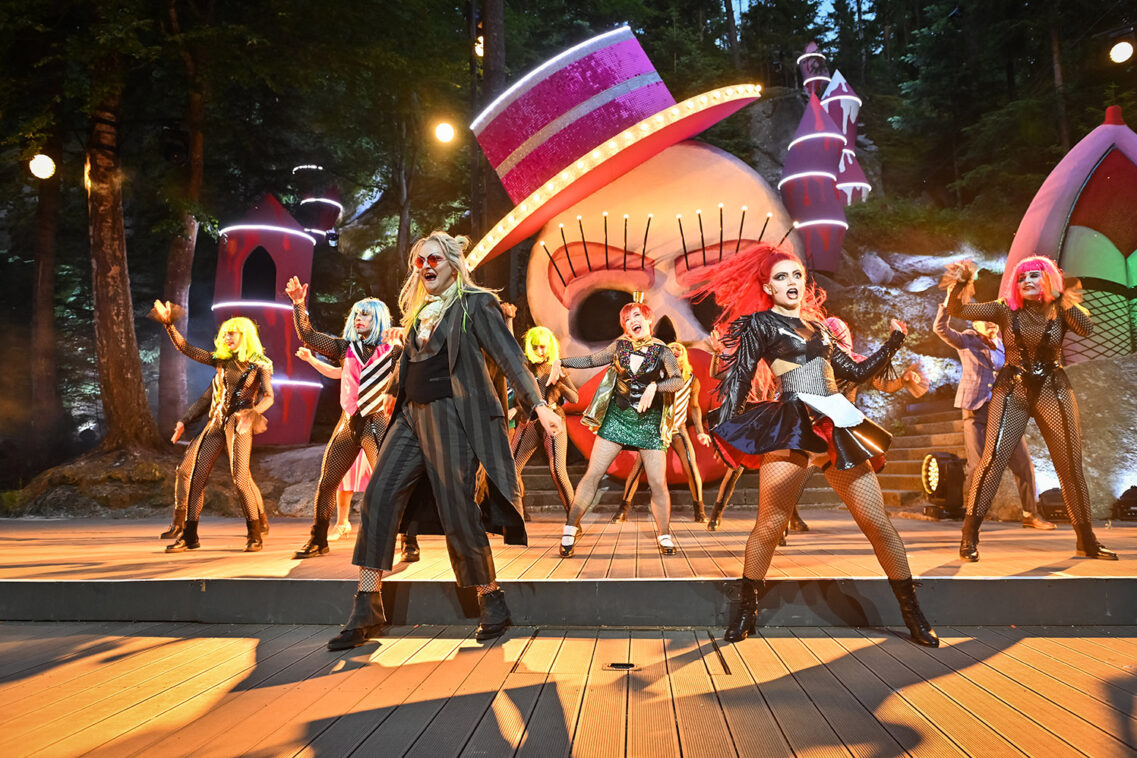 The Rocky Horror Show 5 THE ROCKY HORROR SHOW 4 Ensemble Florian Miedl | MUSICAL TODAY