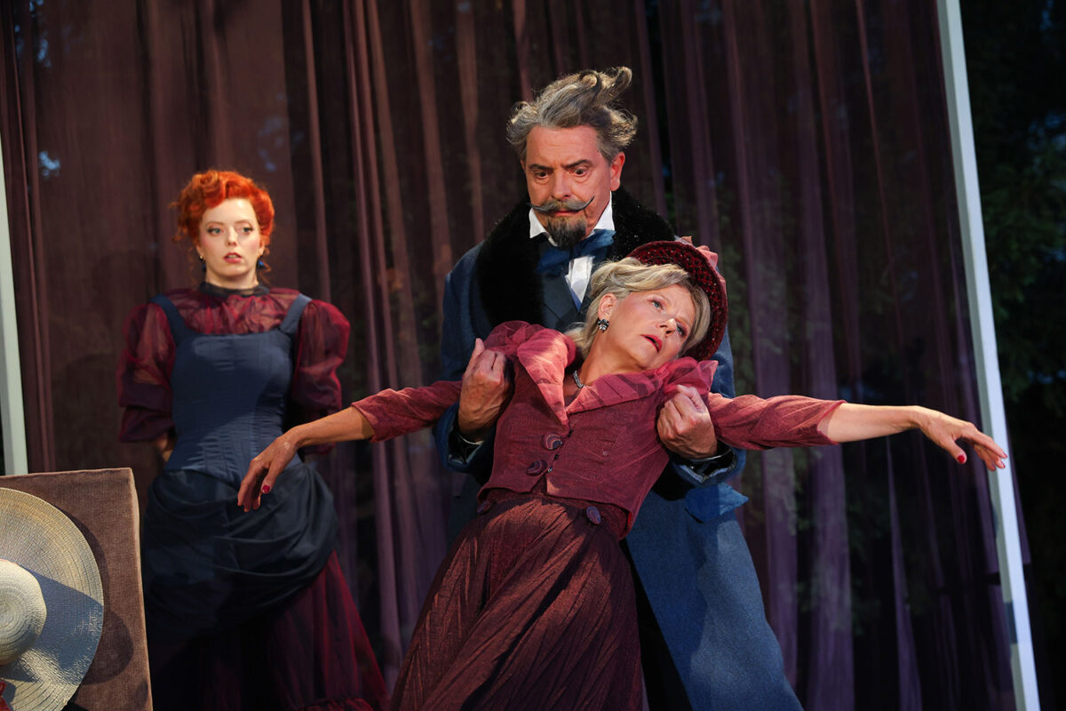 Hello, Dolly!