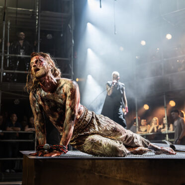 JCS Sam Ryder David Thaxton Credit Johan Persson 05107 e1787694832261 | MUSICAL TODAY