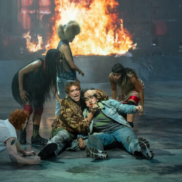 Rebel Rebel Regie Ivo Van Hove. Daniel Donskoy Diego Rodriguez c Jan Versweyveld Ruhrtriennale 2026 6.jpg | MUSICAL TODAY
