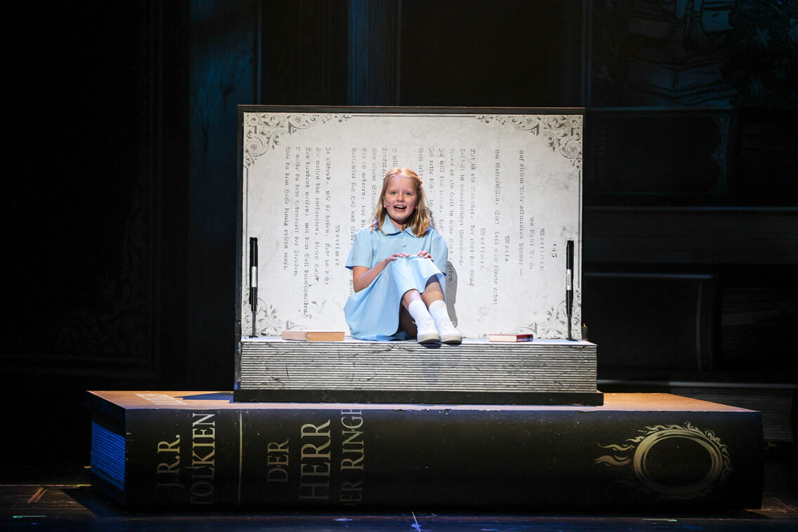 Roald Dahl’s Matilda – Das Musical 5 12275 300dpi | MUSICAL TODAY