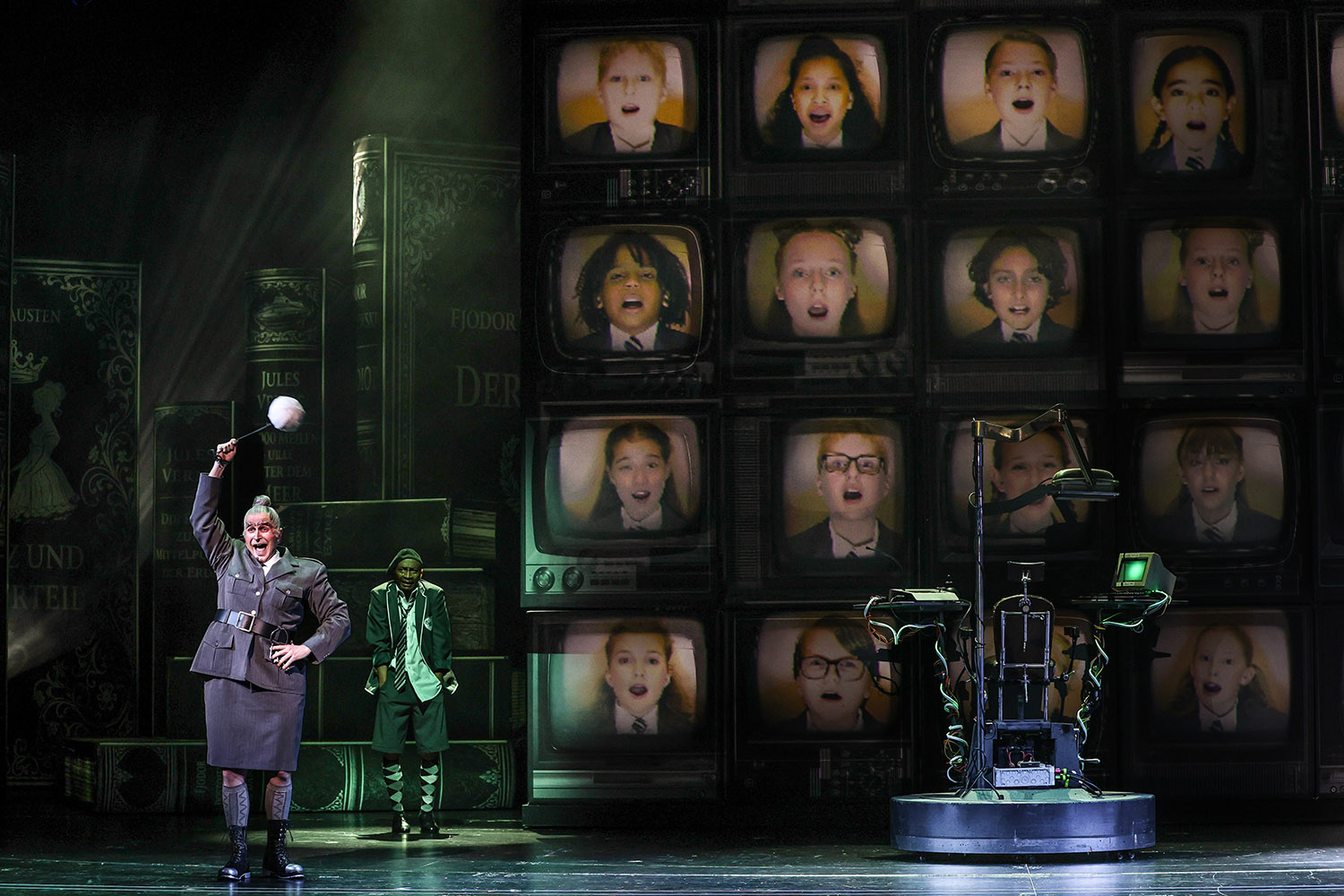 Roald Dahl’s Matilda – Das Musical 9 Media Image3