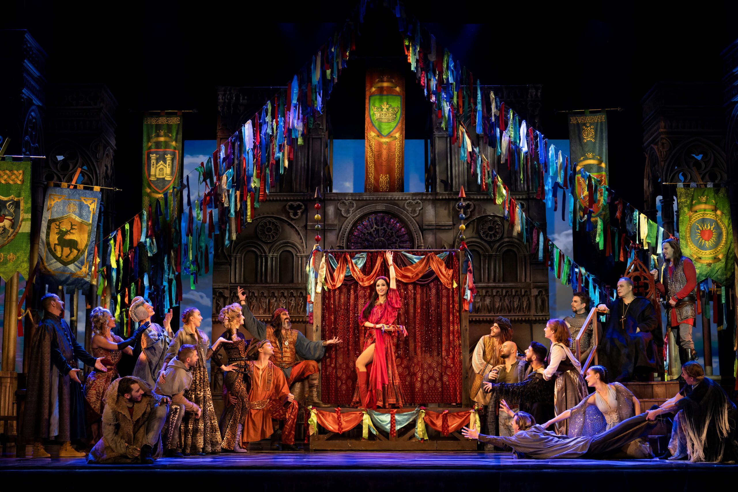 Disneys Der Glöckner von Notre Dame – Das Musical 7 Media Image1